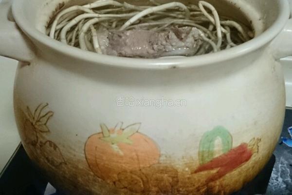 折耳根龙骨汤的做法图解4