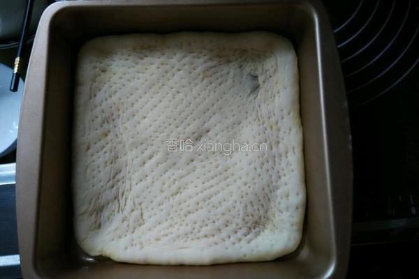 蘑菇鸡肉比萨的做法图解4