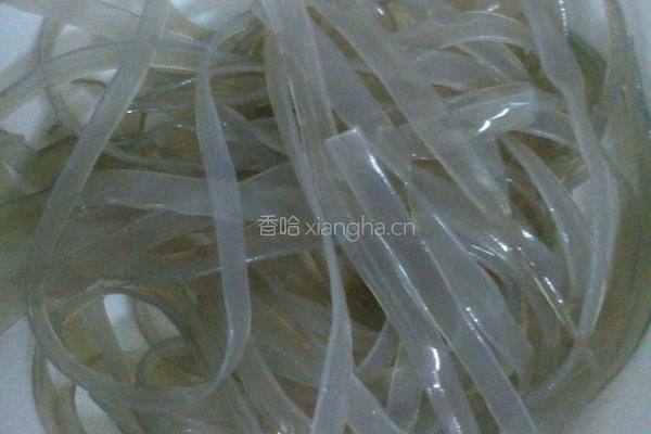猪肉炖粉条（香辣味）的做法图解1
