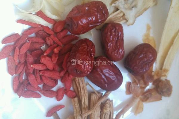 当归羊肉汤的做法图解2