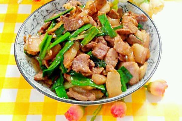 蒜叶炒肉的做法图解9