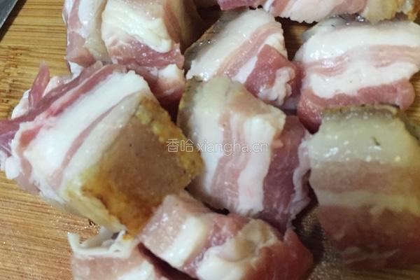 栗香红烧肉的做法图解1
