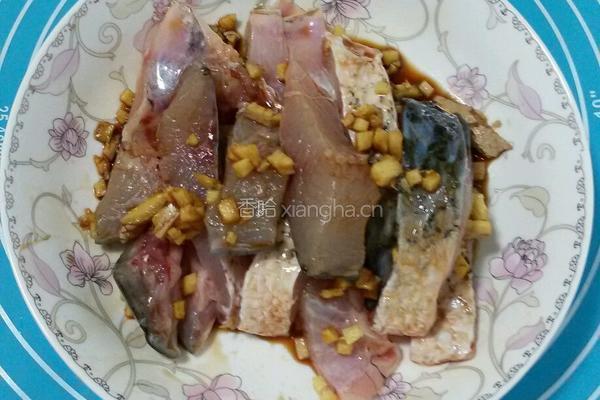 豆泡炖鱼的做法图解6