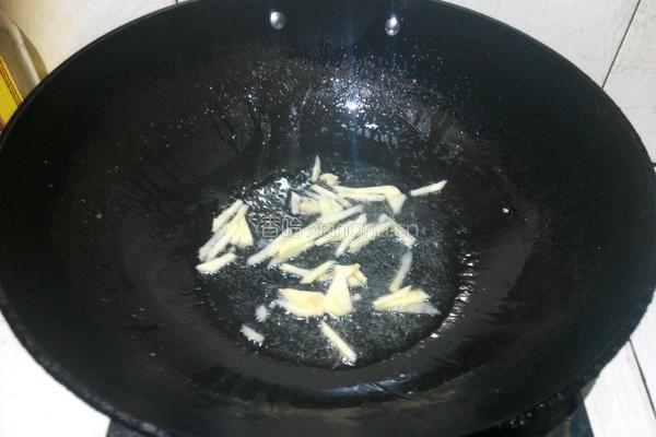 柱候酱焖鸭翅的做法图解4