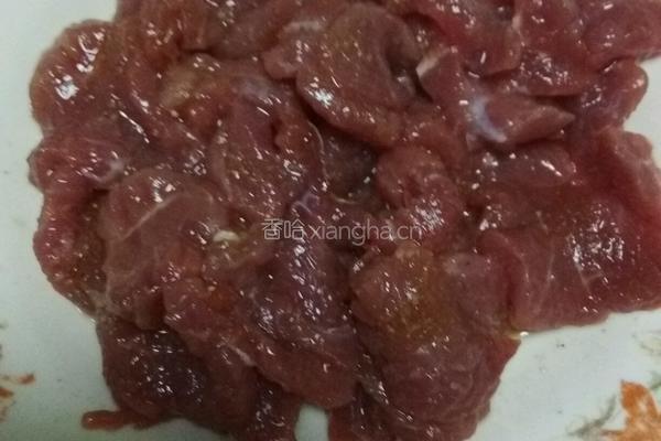 糖醋肉段的做法图解1