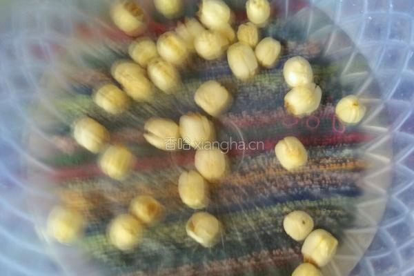 红枣炖鱼胶的做法图解3