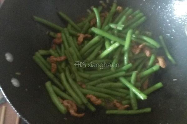 豆角炒肉的做法图解5