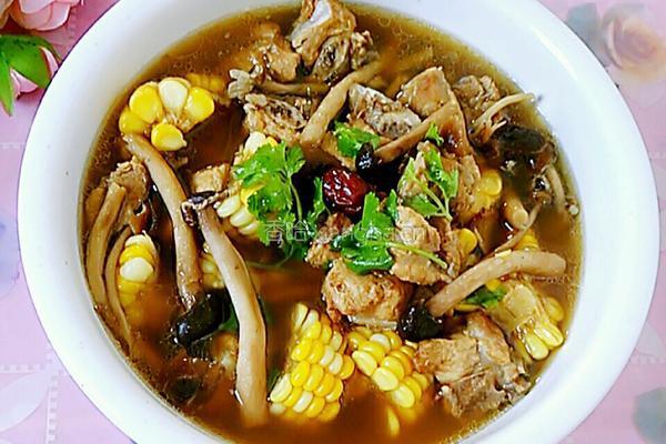 茶树菇玉米龙骨汤的做法图解10
