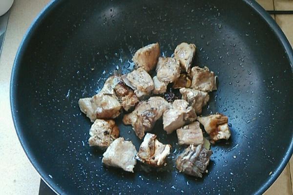 茶树菇玉米龙骨汤的做法图解6
