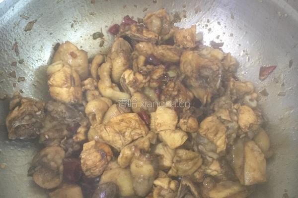 鸡骨架炖土豆的做法图解5