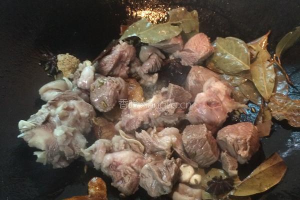 羊肉炖萝卜的做法图解6