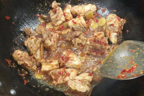 土豆烧排骨的做法图解5