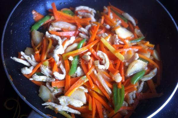 胡萝卜炒肉的做法图解6