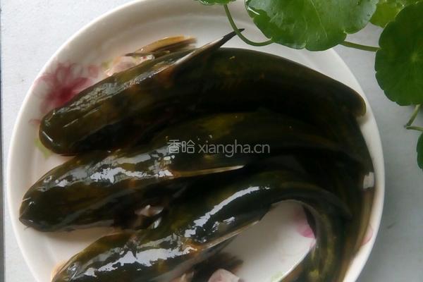 黄骨鱼红烧的做法图解1