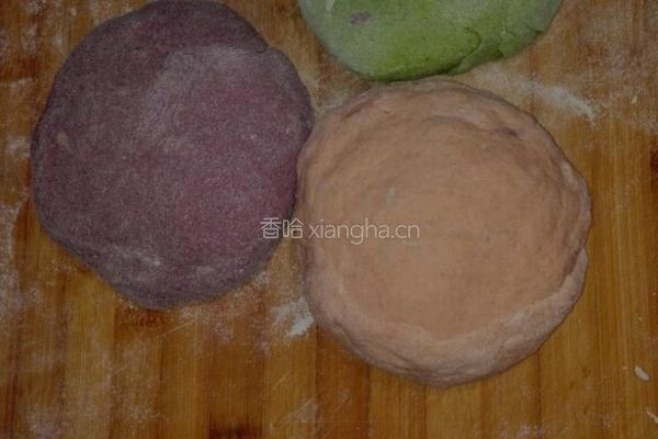 彩色虫虫面的做法图解2