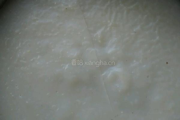酸菜汤煮凉粉的做法图解1
