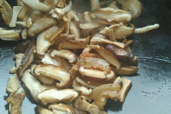 肉片炒香菇的做法图解6