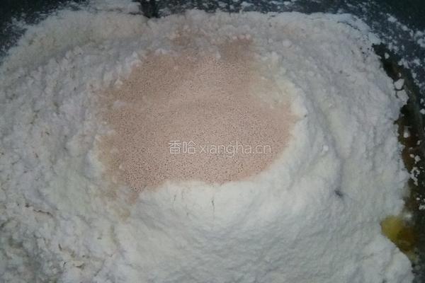 红豆面包的做法图解1