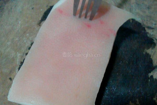 脆皮烧肉的做法图解3