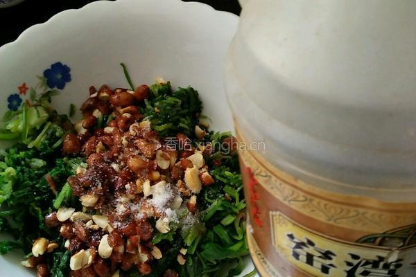 凉拌香菜花生米的做法图解8