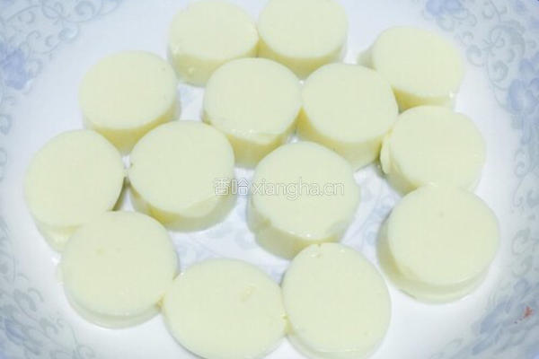 清蒸剁椒豆腐的做法图解4