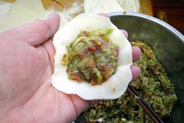 西葫芦锅贴的做法图解8