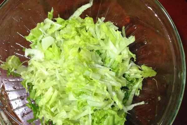 生菜煎饼的做法图解1