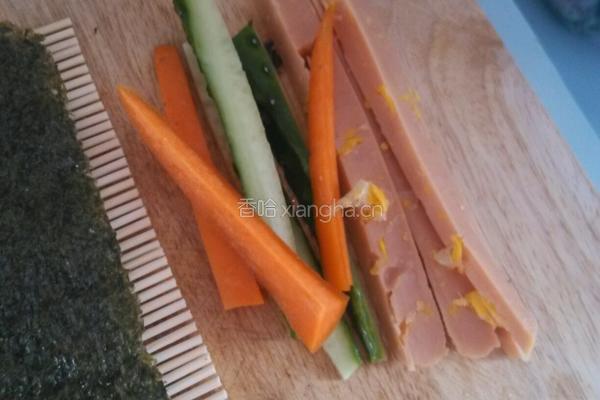 紫菜包饭的做法图解1