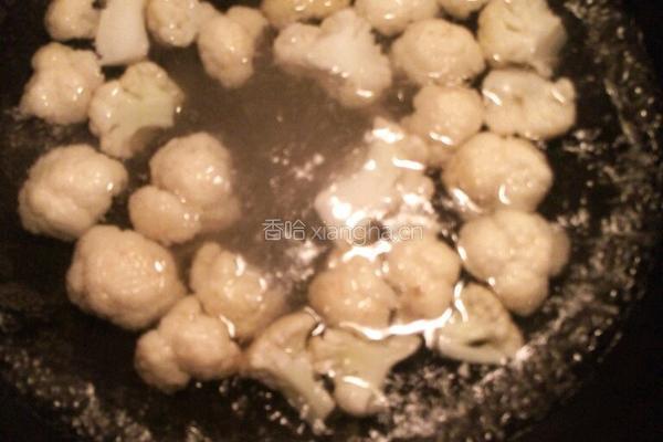 糖醋菜花的做法图解1
