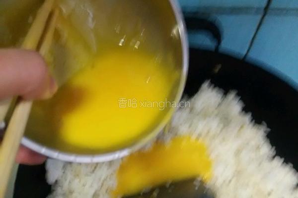 蛋炒饭的做法图解4
