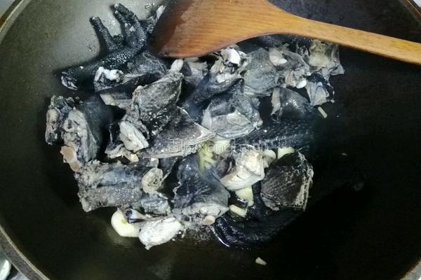 滋补乌鸡汤的做法图解5
