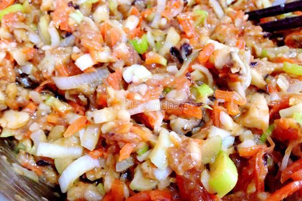 香菇猪肉胡萝卜饺子的做法图解7