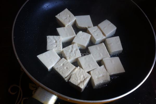 香煎豆腐的做法图解4
