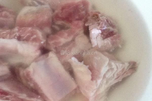 排骨土豆闷饭的做法图解4