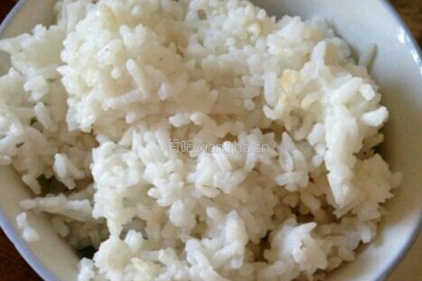 蛋炒饭的做法图解2