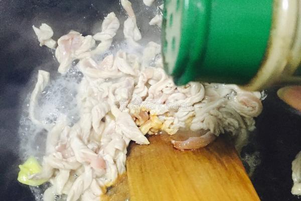 韭黄炒肉丝的做法图解7
