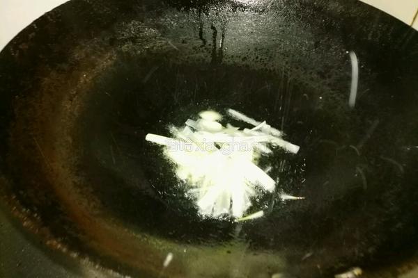肉丁酱香茄子的做法图解5