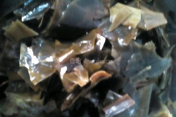 冻豆腐鸡肉炒海带的做法图解2