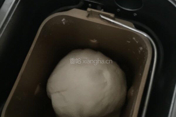 牛肉洋葱馅饼的做法图解1