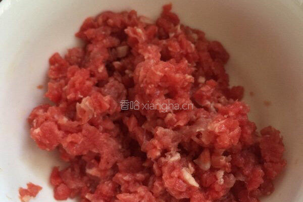 牛肉洋葱馅饼的做法图解2