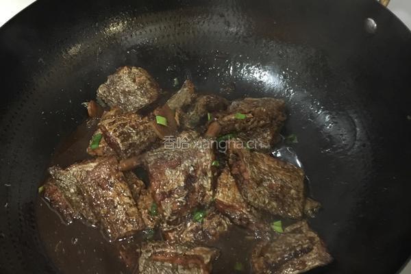 糖醋带鱼的做法图解6