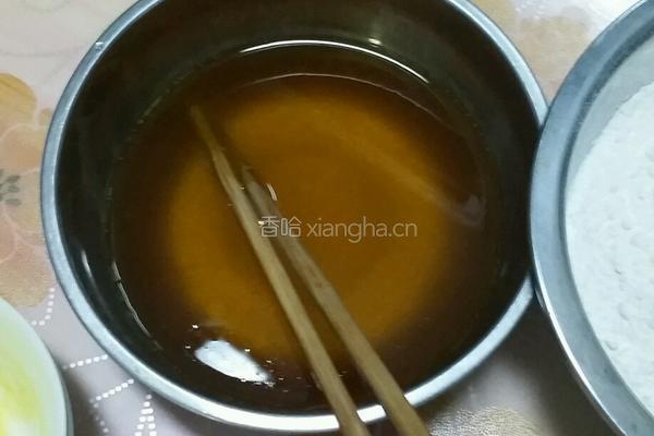 芝麻广式月饼的做法图解2