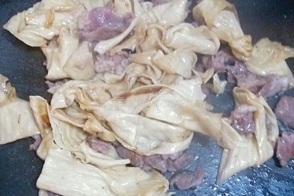 豆腐皮炒肉的做法图解8