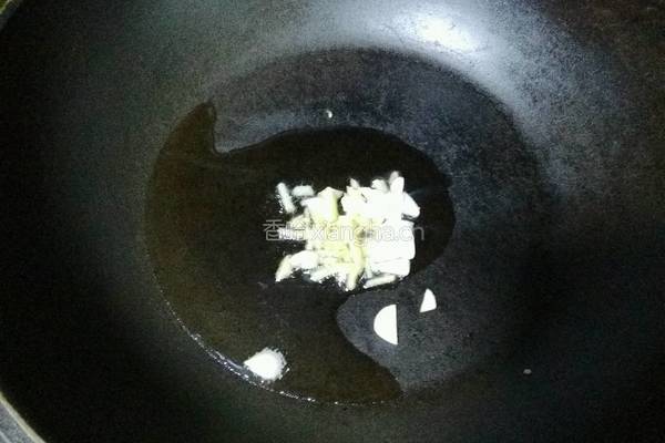 香菇炒莴笋的做法图解3