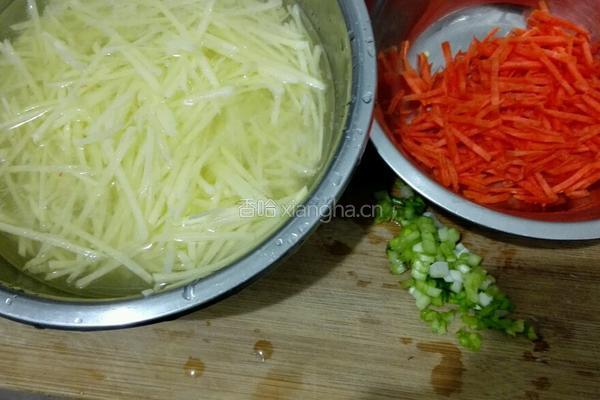 土豆饼的做法图解1