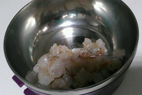 虾仁鸡蛋饼的做法图解1
