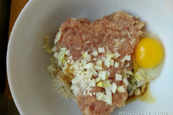 花样藕肉饼的做法图解6