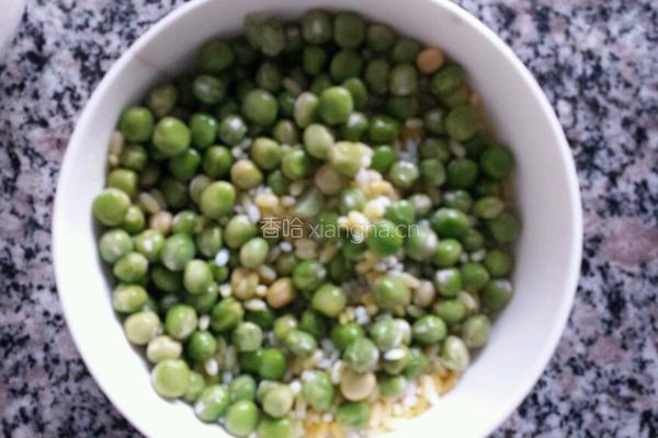 咖喱鸡肉五彩蛋的做法图解1
