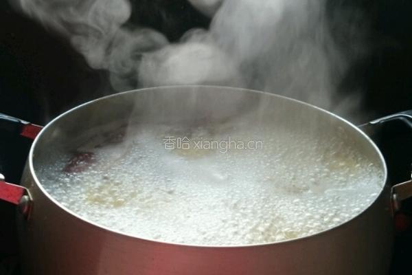 小米南瓜红枣滋补粥的做法图解3