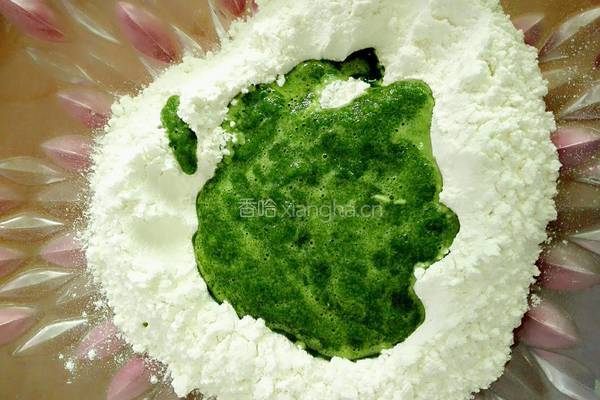 花样水饺(钱袋)的做法图解1